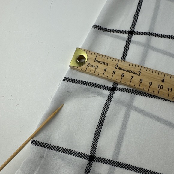 Marisol Women's White/Black Size Large Short Sleeve Check Blouse Semi Sheer Top - Picture 3 of 7